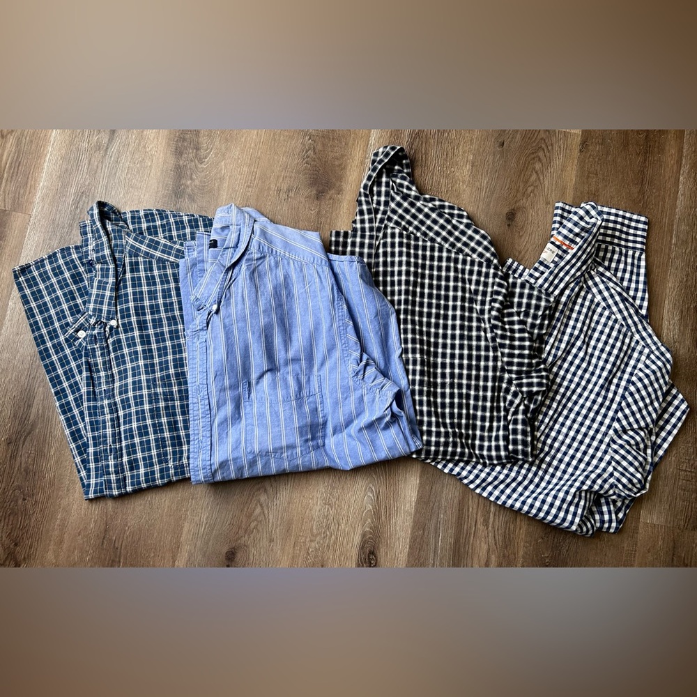 Lot of 4 Button Ups